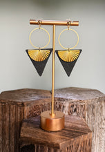 Load image into Gallery viewer, Triangle fan earrings