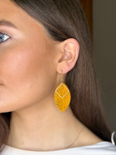 Load image into Gallery viewer, Cork Oak - Coille (mustard)
