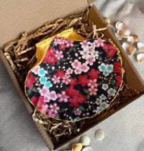 Load image into Gallery viewer, Scallop Trinket Dish - Cherry Blossom