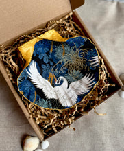Load image into Gallery viewer, Scallop Trinket Dish - Crane