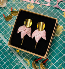 Load image into Gallery viewer, Fuchsia Bloom Earrings - pink shimmer