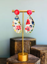 Load image into Gallery viewer, Liberty Poppy - gold or red stud
