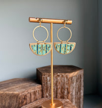 Load image into Gallery viewer, Esru - Green & Gold Earrings