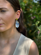 Load image into Gallery viewer, Mussel Shell Earrings - Blue Bloom