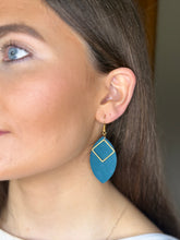 Load image into Gallery viewer, Cork Oak - Coille (teal)