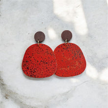 Load image into Gallery viewer, Cork Oak - Fiadh (red)