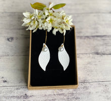 Load image into Gallery viewer, Higher Love - fan