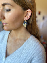 Load image into Gallery viewer, Fuchsia - posies gold