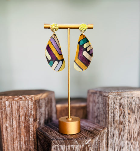 Mussel shell earrings