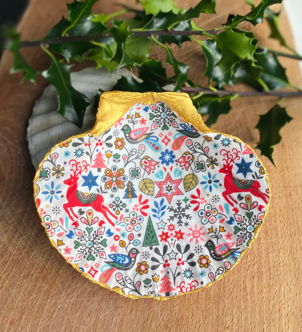 Scallop trinket dish - wonderland