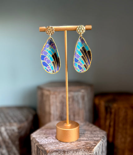 Mussel shell earrings
Shell earrings
Irish shells
Coastal style 
Unique earrings