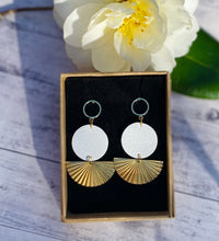 Load image into Gallery viewer, White Fan Earrings
