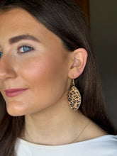 Load image into Gallery viewer, Cork Oak - Coille (leopard)

