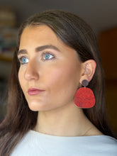 Load image into Gallery viewer, Cork Oak - Fiadh (red)
