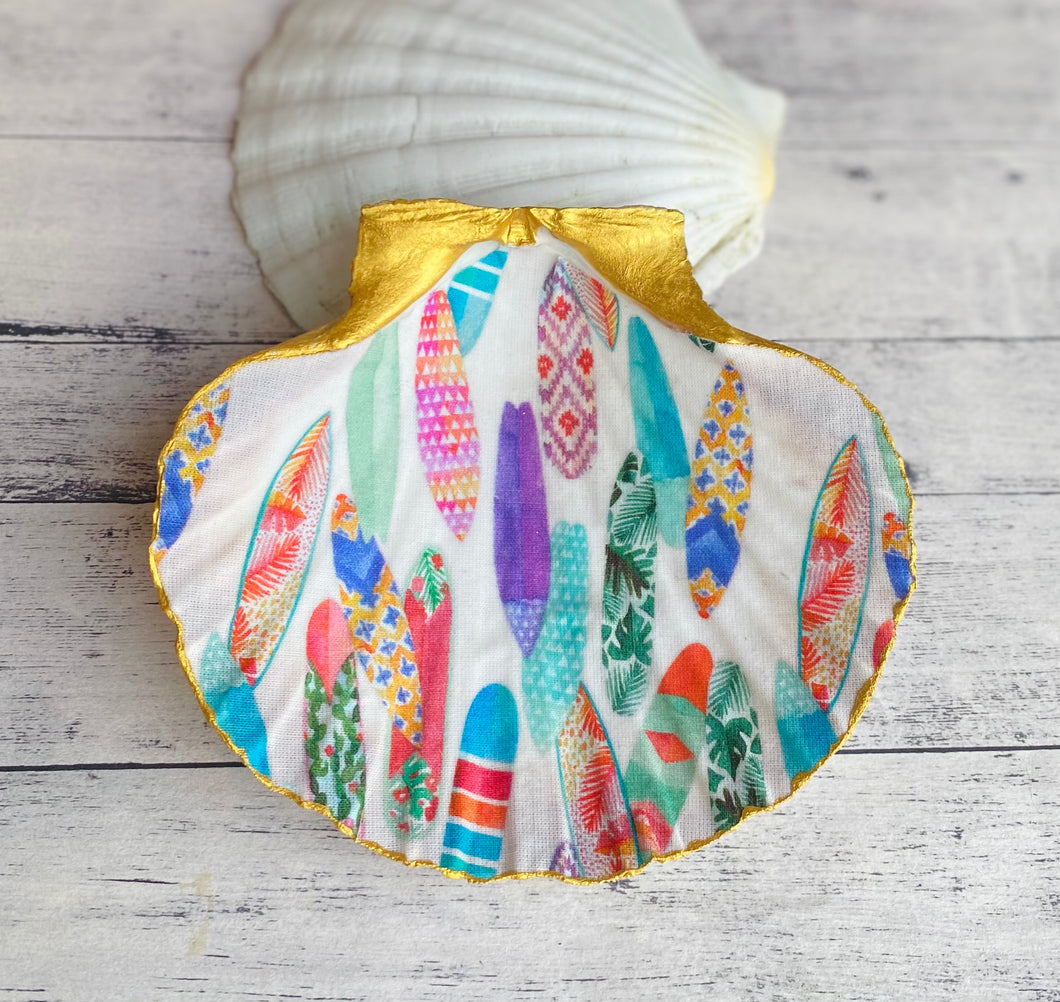 Scallop trinket dish - surfs up