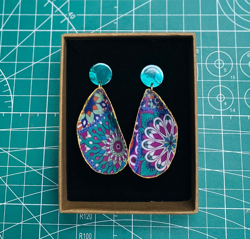 Mussel shell - teal & burgundy